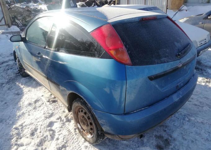 В разборе Ford focus1 купе. Авторазбор губернский