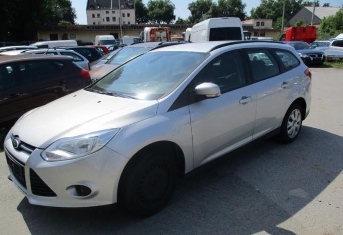 Ford Focus 2013г, на запчасти