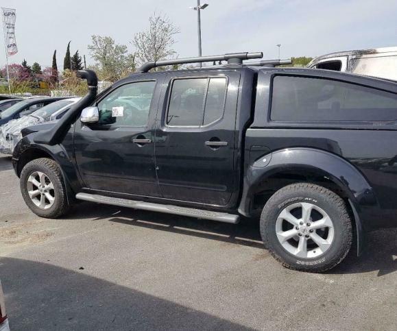 Nissan Navara. есть все