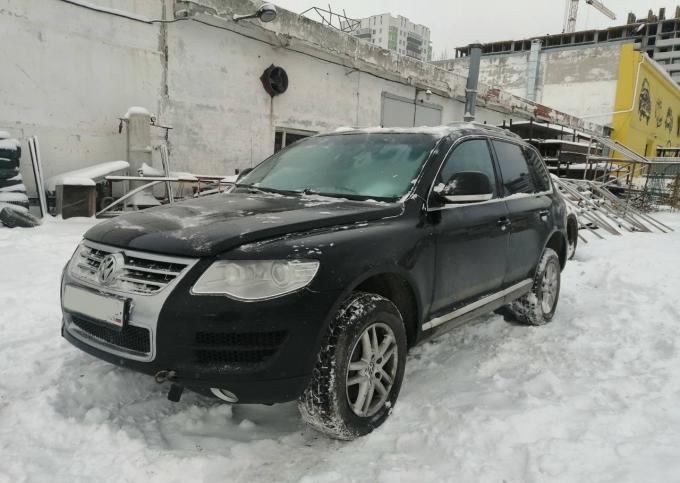 Volkswagen Touareg (автомобиль в разборе)