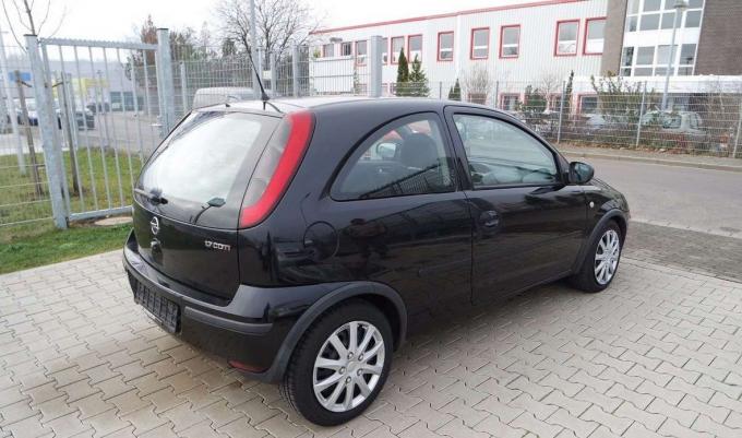 Opel Corsa C 1.7 D cdti 2005 г г на запчасти