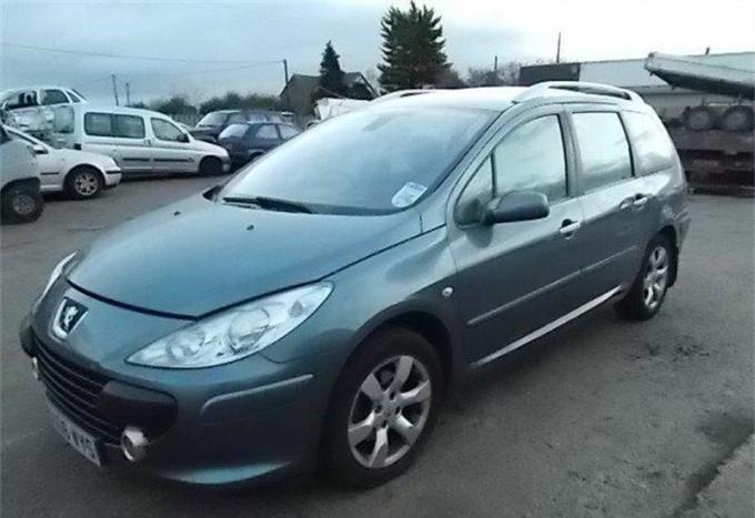 Автомобиль в разборе: Peugeot 307