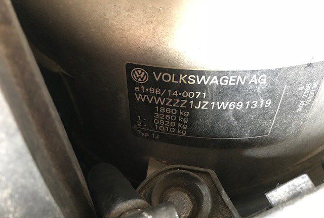 Разбор на запчасти Volkswagen Bora