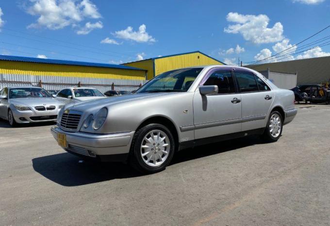 В разбор из Японии Mercedes E-Class W210 M112.941