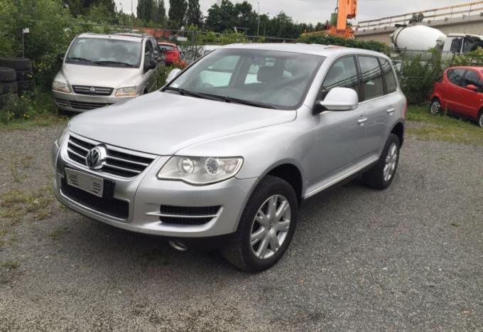 Volkswagen Touareg 2008г, на запчасти