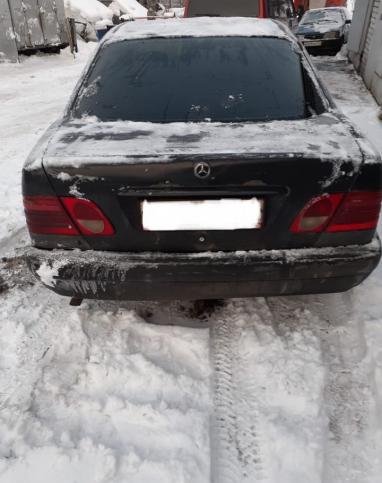 Продам Мерседес E220