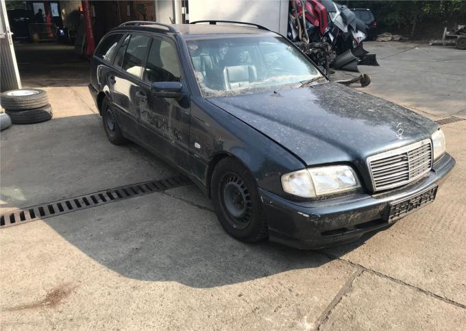 Разобран на запчасти Mercedes C W202 1993-2000