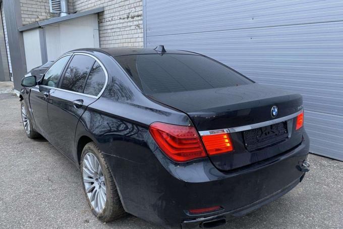 Bmw f01 740d n57 2010 г по запчастям