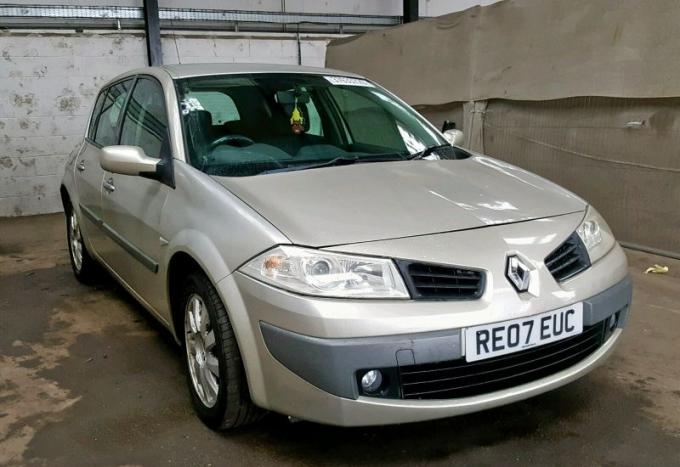 Разбор Renault Megane 2007 Запчасти Капот Фары