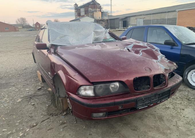 BMW E39 в полный разбор