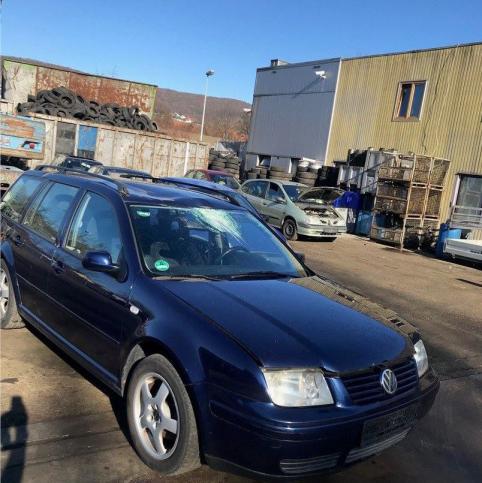 Автомобиль в разборе: Volkswagen Bora