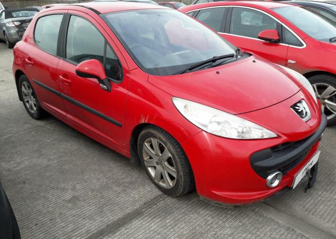 Разбираю Пежо 207 (Peugeot 207)