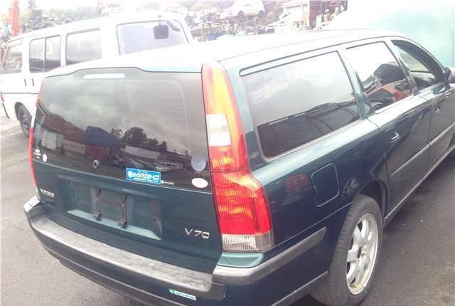 Разбор на запчасти Volvo V70 2001-2008