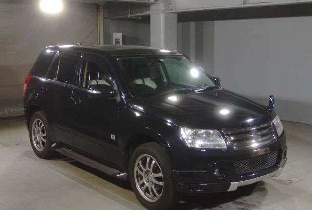 В разбор suzuki grand vitara 2011 год