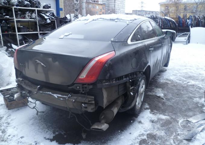 Запчасти Jaguar XJ 2010