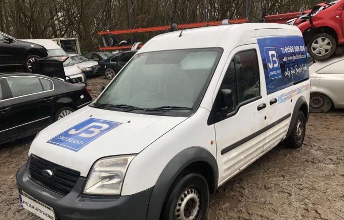 Ford Transit Connect 1.8 TDCi R3PA 08 г запчасти