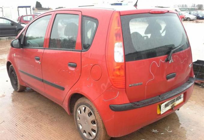 Разбор на запчасти Mitsubishi Colt