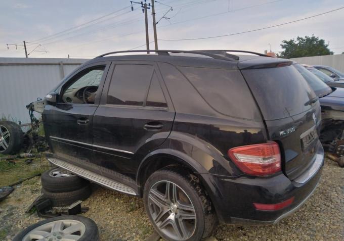 Mercedes ML320