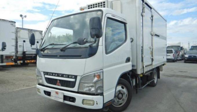 Mitsubishi Fuso Canter 2005г