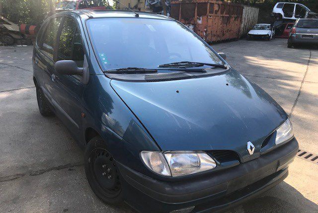 Разбор на запчасти Renault Scenic 1996-2002