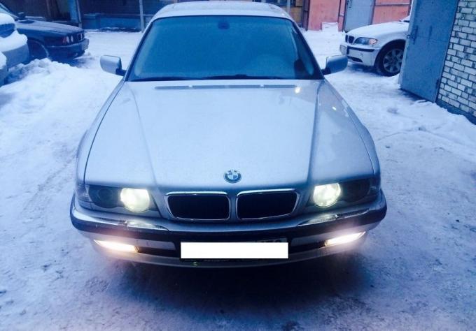 В разборе бмв е38 740 АКПП 2001 m62TU