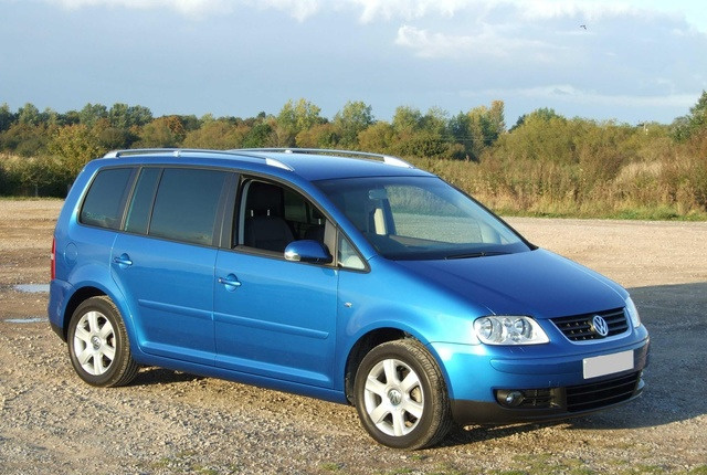 VW Touran 1,9-2,0tdi. 2006год По запчастям