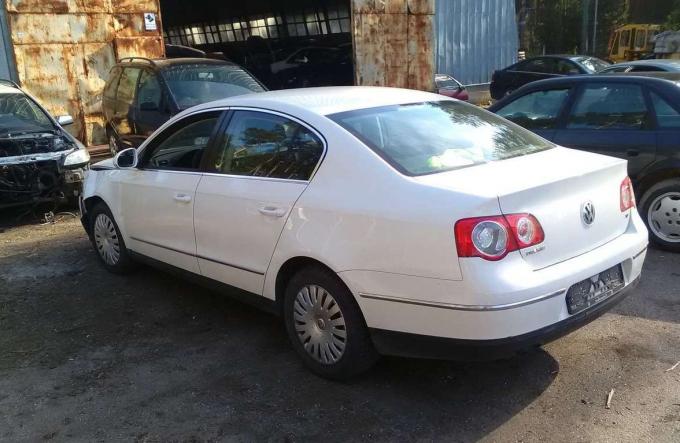 Volkswagen Passat B5+ 2004 г на запчасти