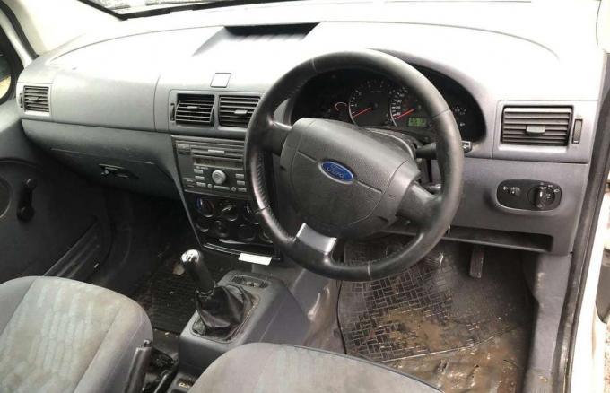 Ford Transit Connect 1.8 TDCi R3PA 08 г запчасти