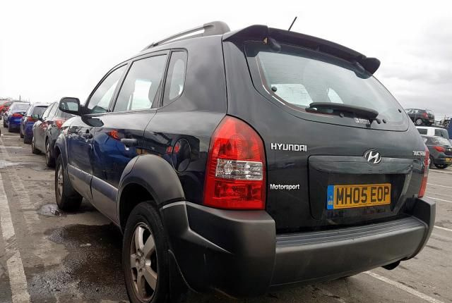 В разборе Хендай Туксон Hyundai Tucson2005г