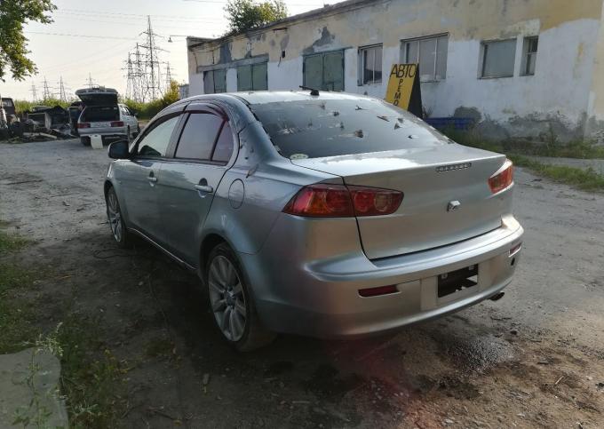 В разбор Mitsubishi Galant Fortis / Lancer X