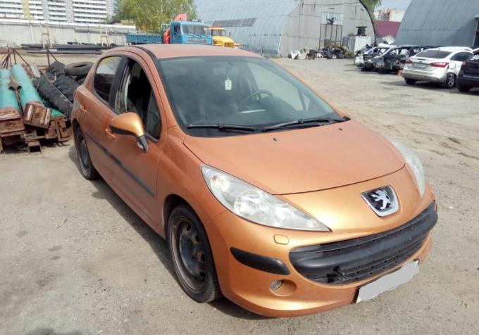 Peugeot 207 (автомобиль в разборе)