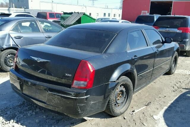 Разбор на запчасти Chrysler 300C 2004-2011