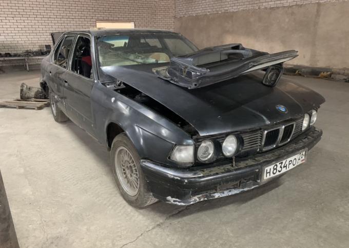 BMW E32 в полный разбор