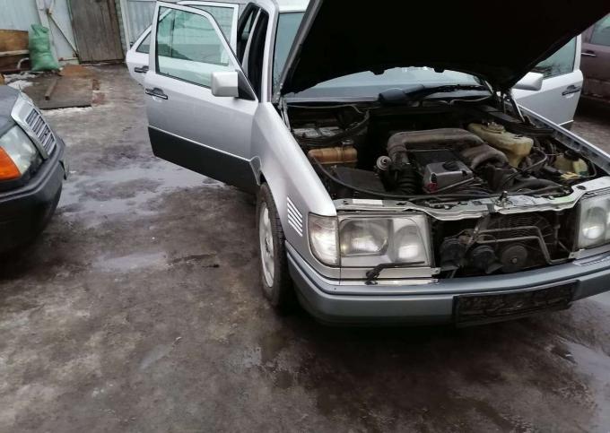 Мерседес W124 E ом606 3.0 в разбор