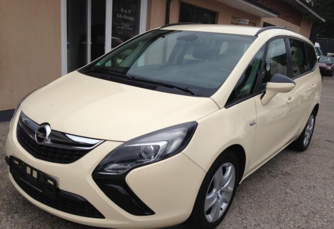 Opel Zafira C 2013г, на запчасти