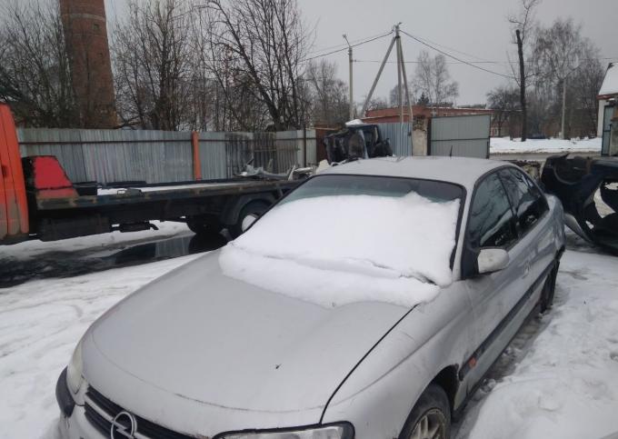 Разбираю Opel Omega 2.0