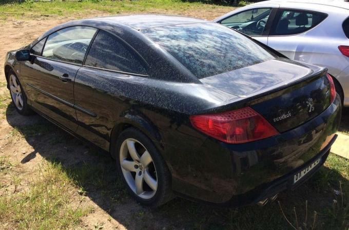 Peugeot 407 Coupe 2.7 HDI 2007 г на запчасти