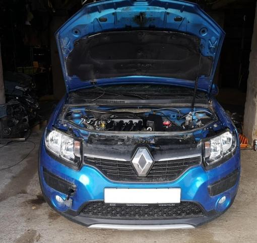 В разборе Renault Sandero Stepway 2014-2018