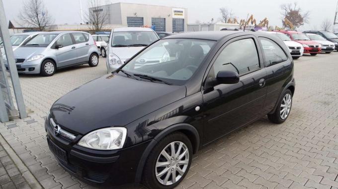 Opel Corsa C 1.7 D cdti 2005 г г на запчасти