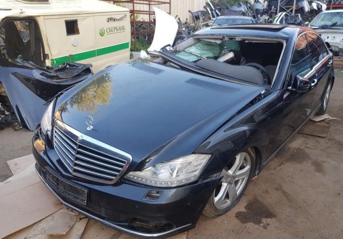 Mercedes-Benz S-class W221 3.0 ат 2011 г