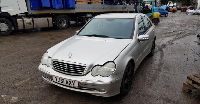 Разобран на запчасти Mercedes C W203 2000-2007