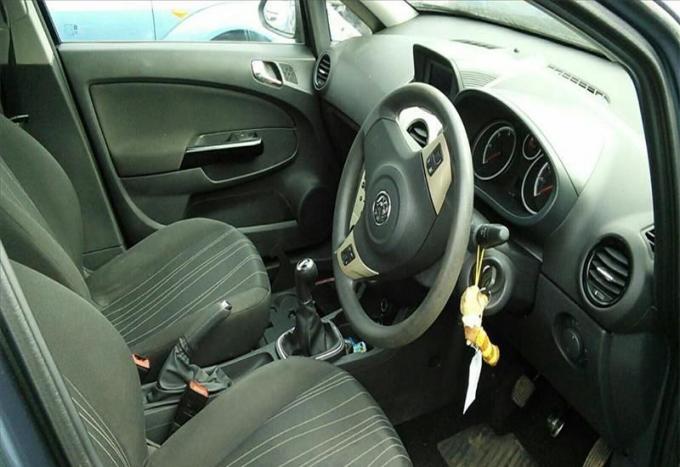 Разбор на запчасти Opel Corsa D 2006