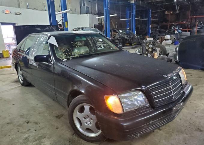 Разбор на запчасти Mercedes S W140