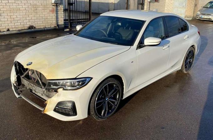 Bmw G20 318D 2019 г по запчастям