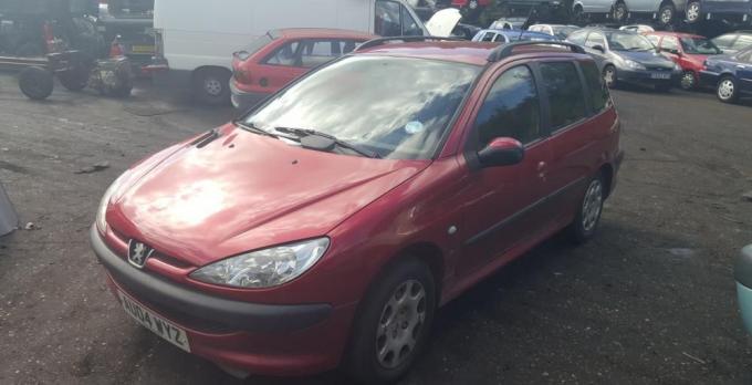 Разбор на запчасти Peugeot 206