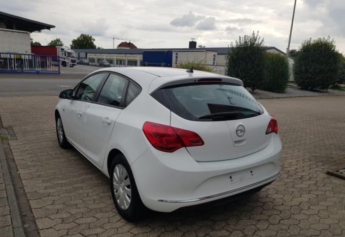 Opel Astra J 2014г, на запчасти