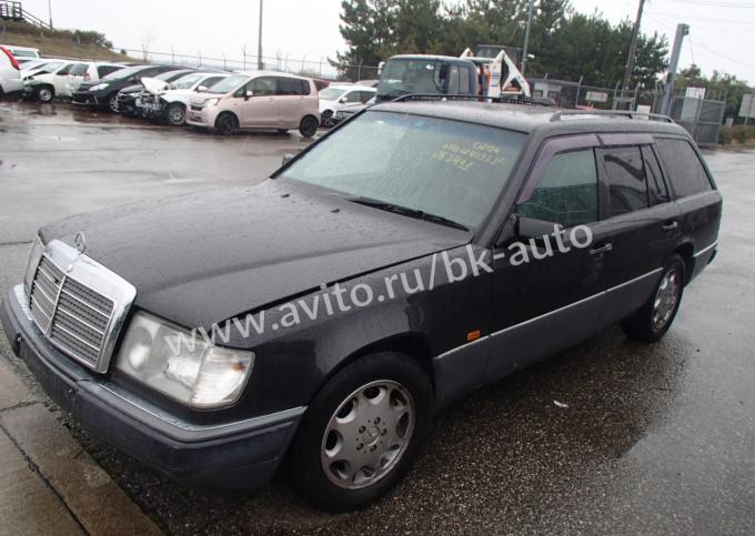 На разбор Mercedes W124 320TE 93г