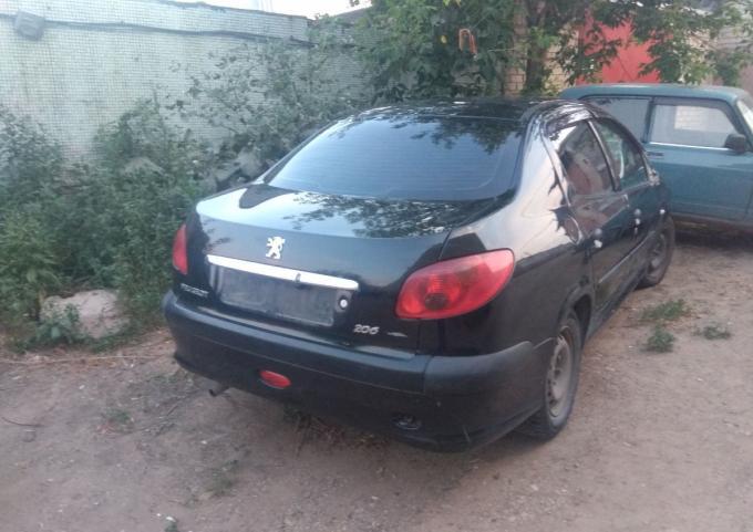 Разбор Peugeot 206