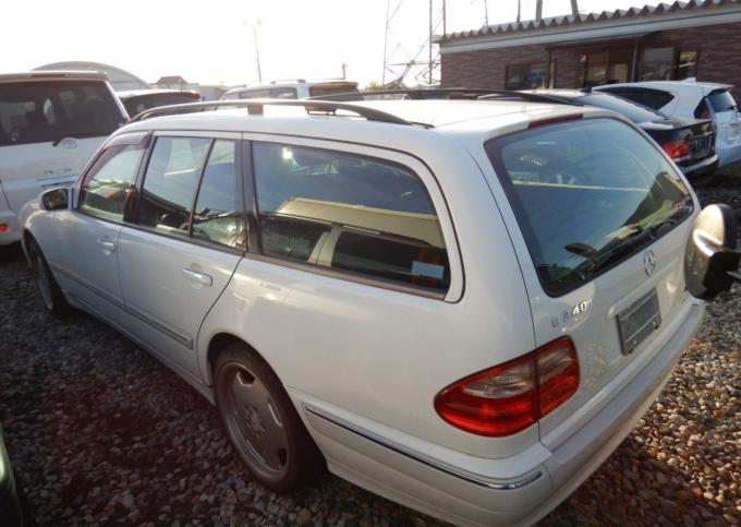 Разбор запчасти Мерседес 210 Mercedes e240 w210