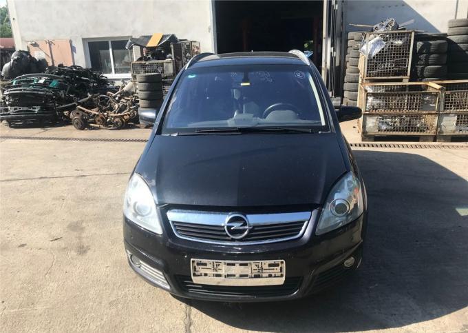 Разобран на запчасти Opel Zafira B 2005-2012